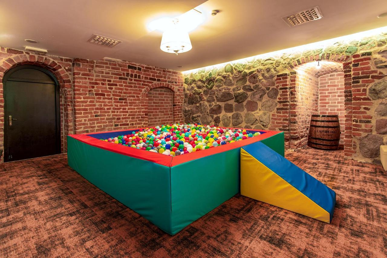 Hotel St. Bruno Гижицко Экстерьер фото