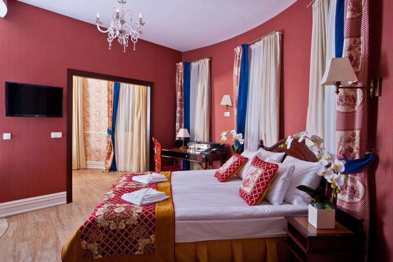 Hotel St. Bruno Гижицко Экстерьер фото