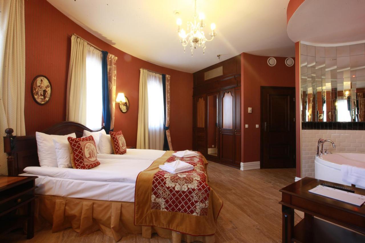 Hotel St. Bruno Гижицко Экстерьер фото