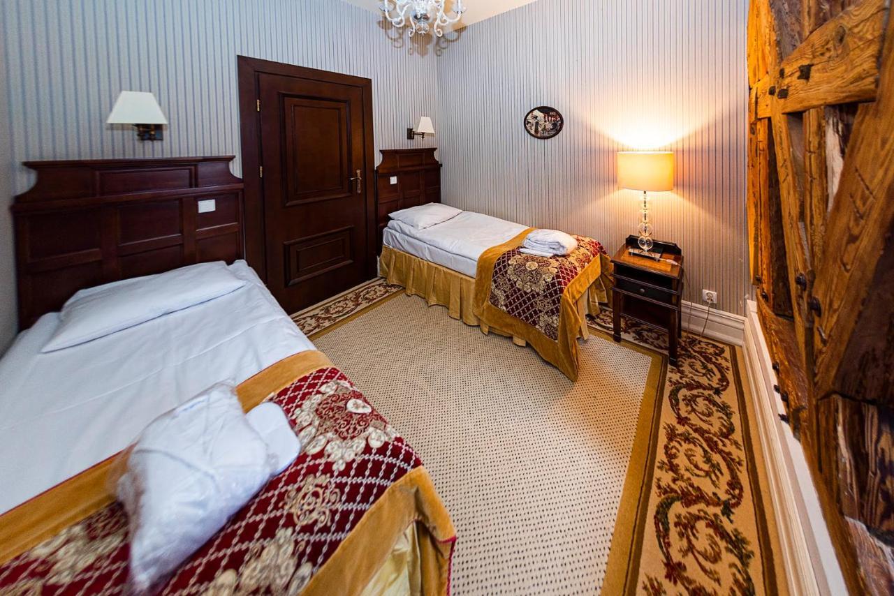 Hotel St. Bruno Гижицко Экстерьер фото