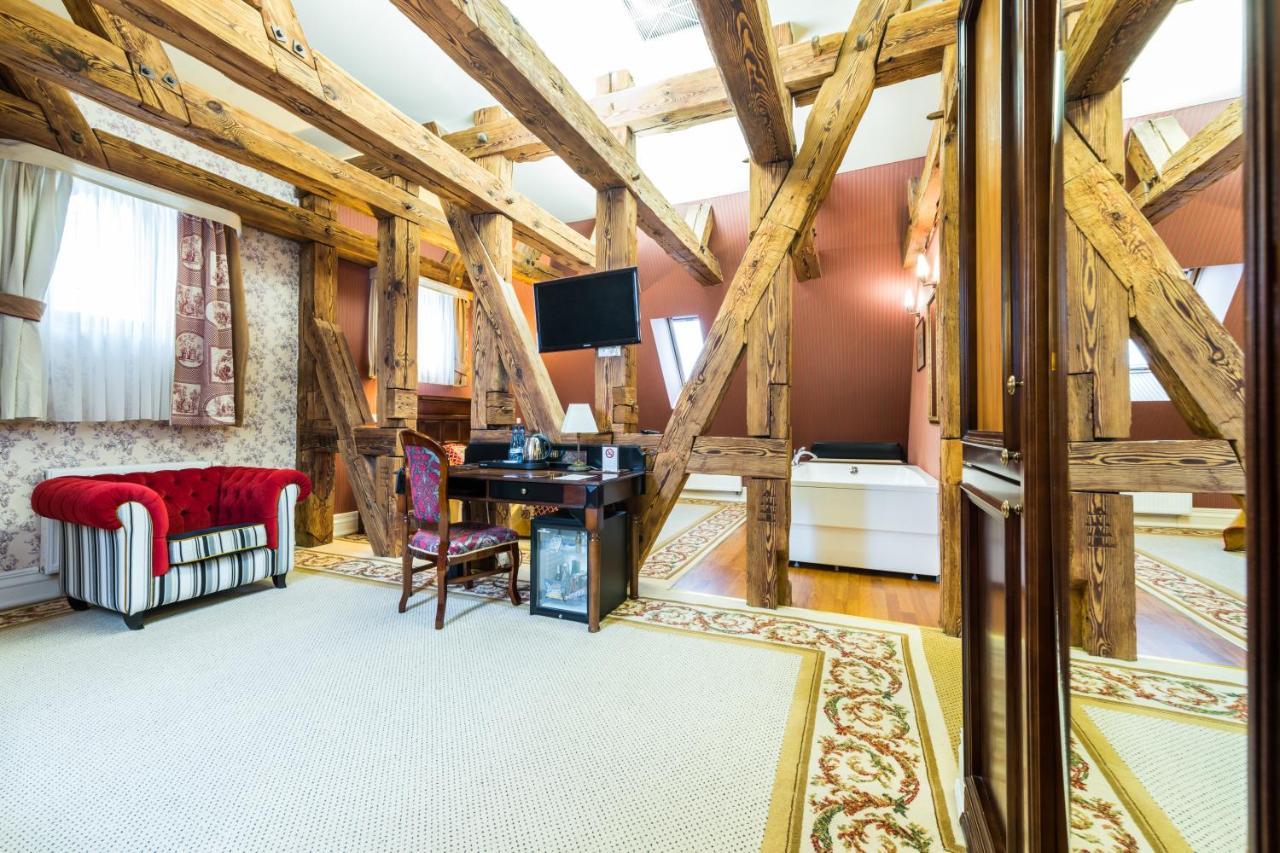 Hotel St. Bruno Гижицко Экстерьер фото