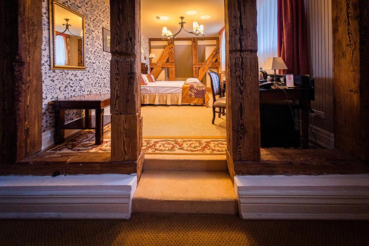 Hotel St. Bruno Гижицко Экстерьер фото