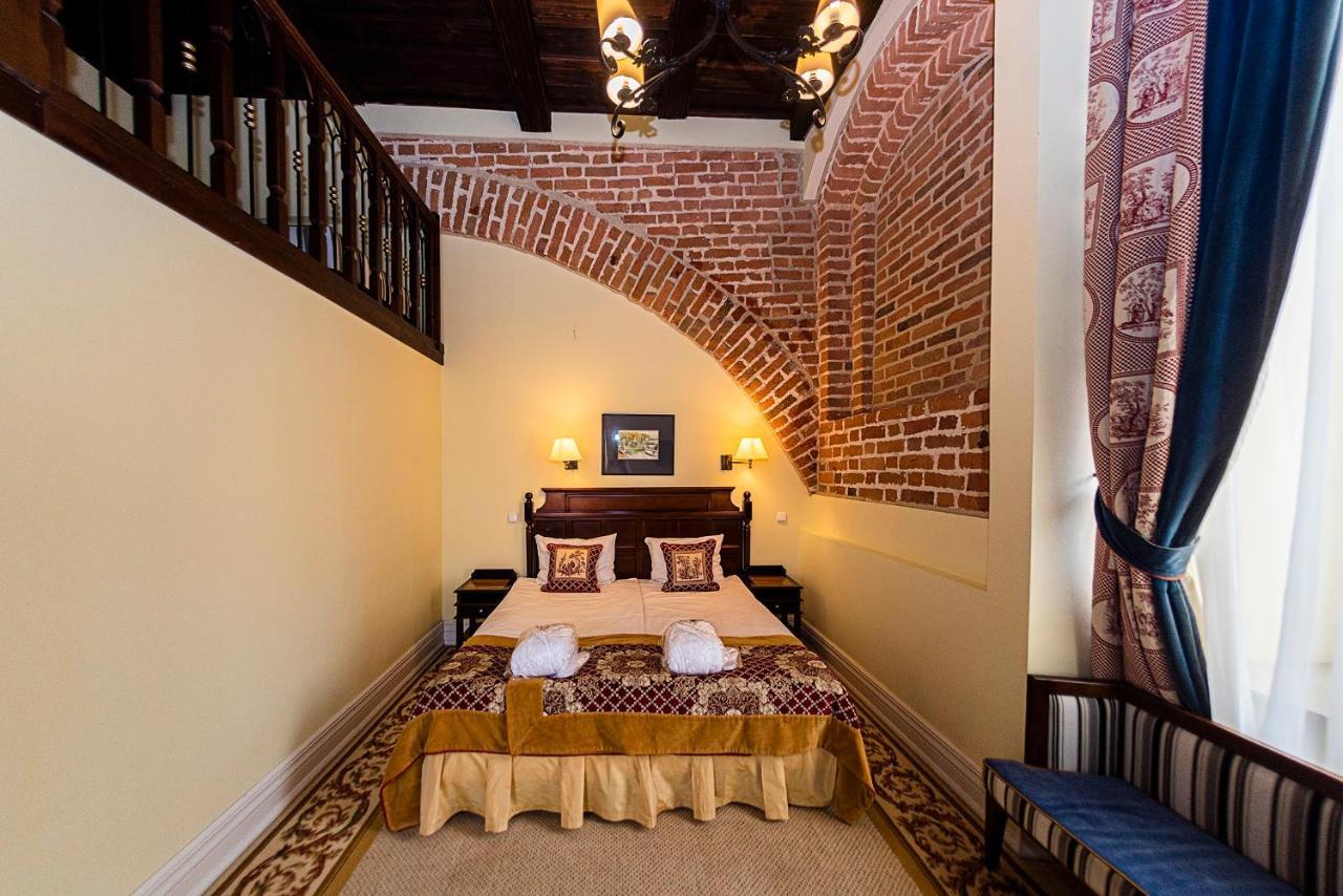 Hotel St. Bruno Гижицко Экстерьер фото