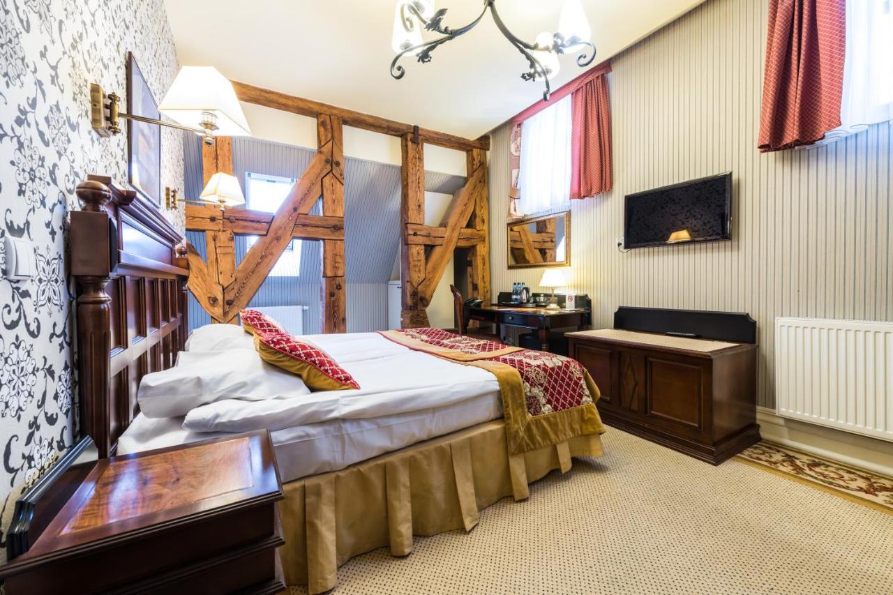 Hotel St. Bruno Гижицко Экстерьер фото